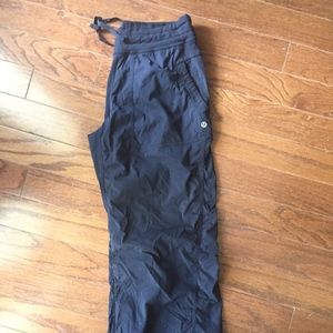 Lululemon SZ 8 Dance Studio Pants